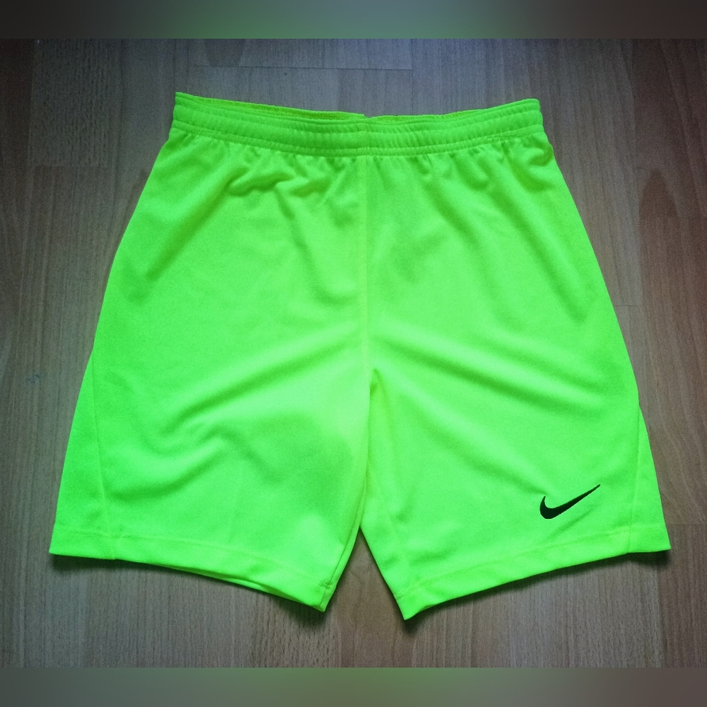 Youth Boys Nike Shorts Size Medium